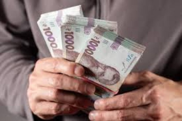 Які банки в Україні пропонують найвищі ставки по депозитах на 3 місяці?