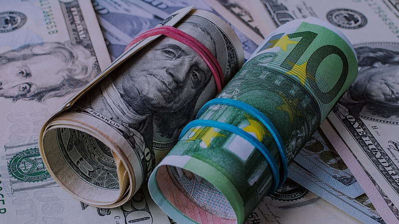 Трамп погрожує ЄС 30% митами: торговельна війна між США і Європою набирає обертів