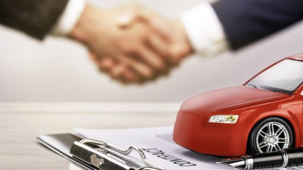 Банки використовують кошти клієнтів для кредитів та відкривають рахунки без згоди – як це впливає на довіру